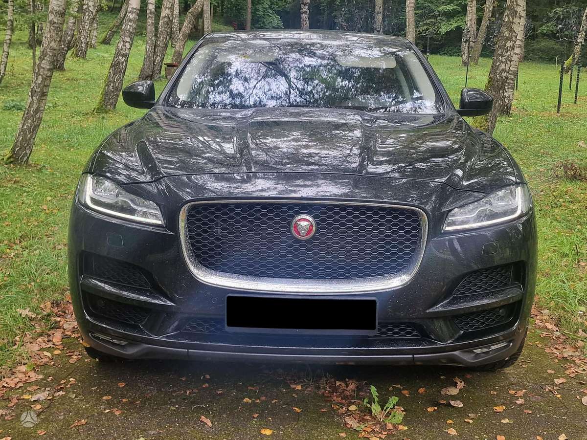 Jaguar F-Pace - 3