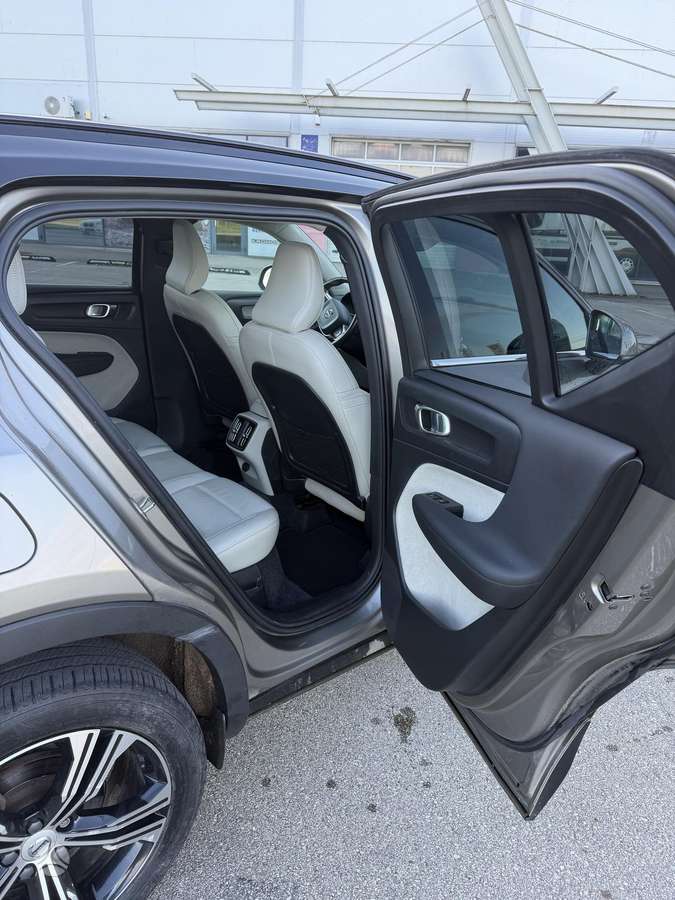 Volvo XC40 - 12
