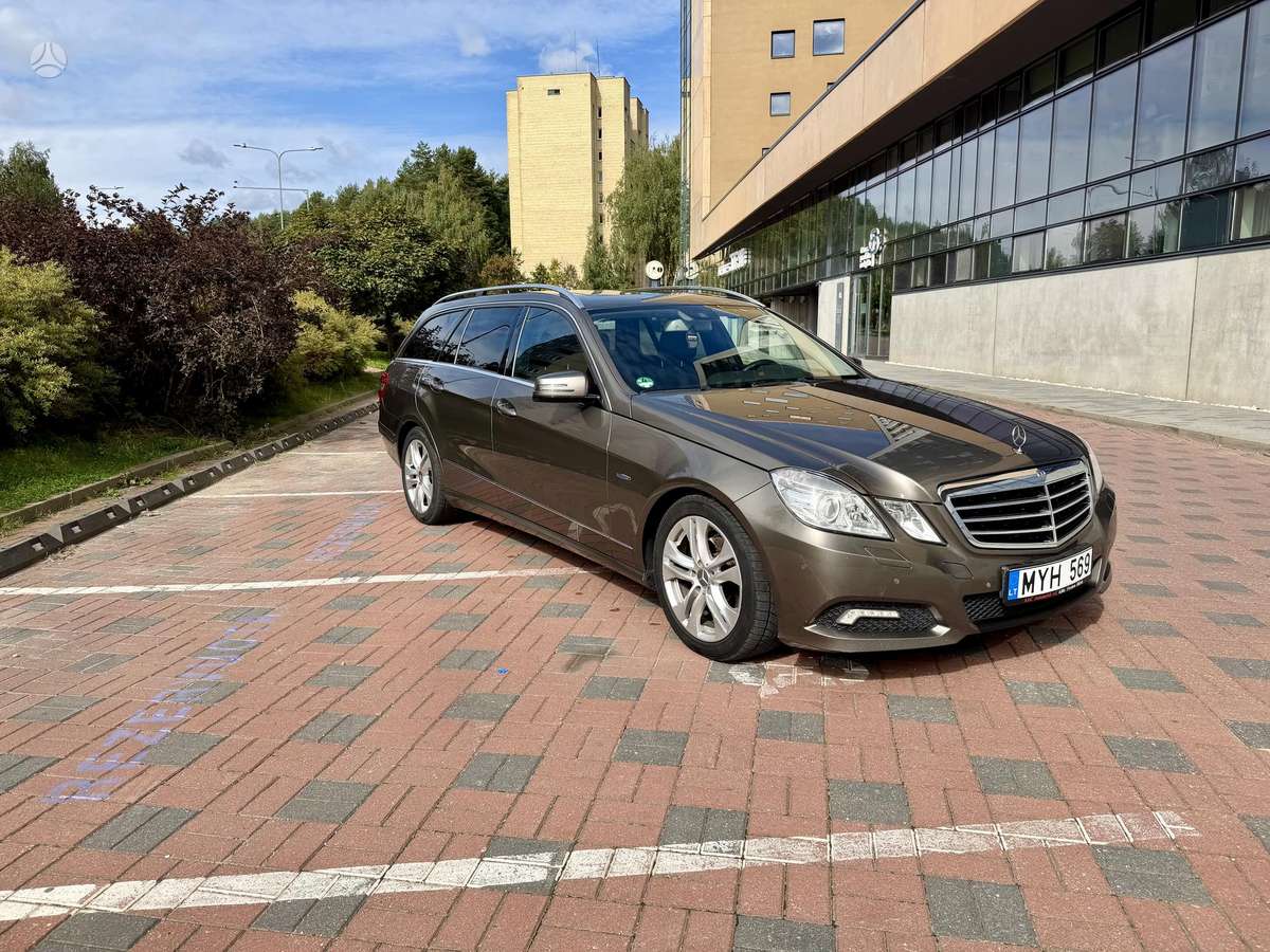 Mercedes-Benz E220 - 3