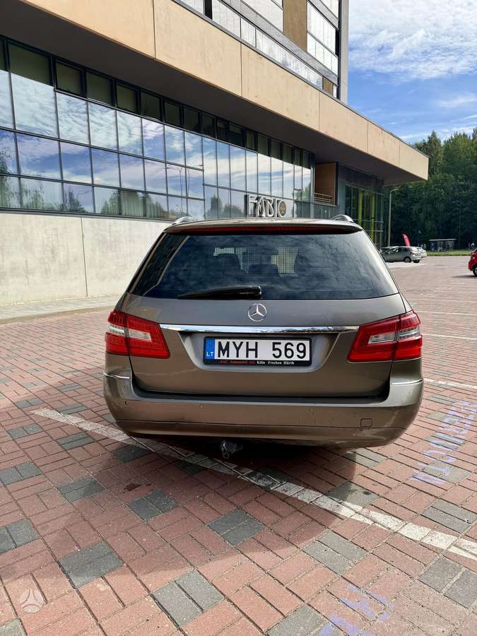 Mercedes-Benz E220, 2.1 l., Универсал