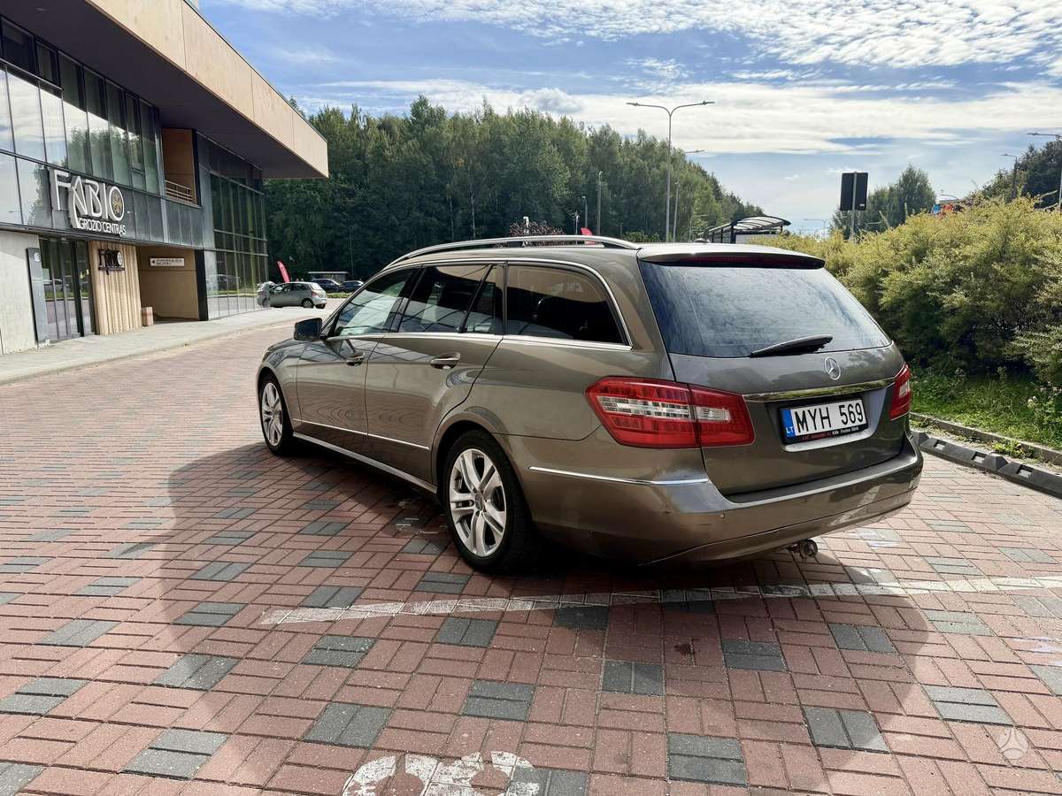 Mercedes-Benz E220 - 6