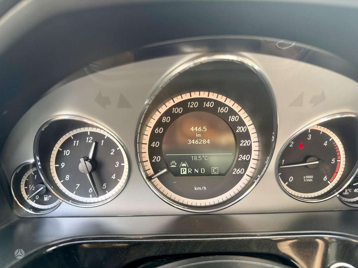 Mercedes-Benz E220, 2.1 l., Универсал
