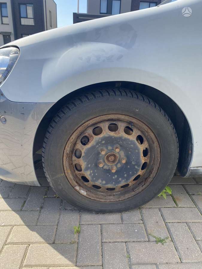 Volkswagen Golf - 4