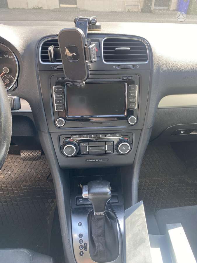 Volkswagen Golf - 9