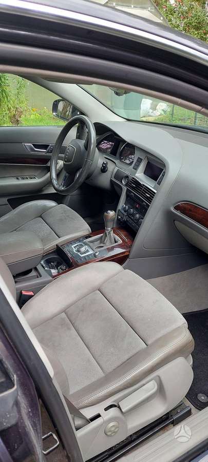 Audi A6, 2.0 l., Седан
