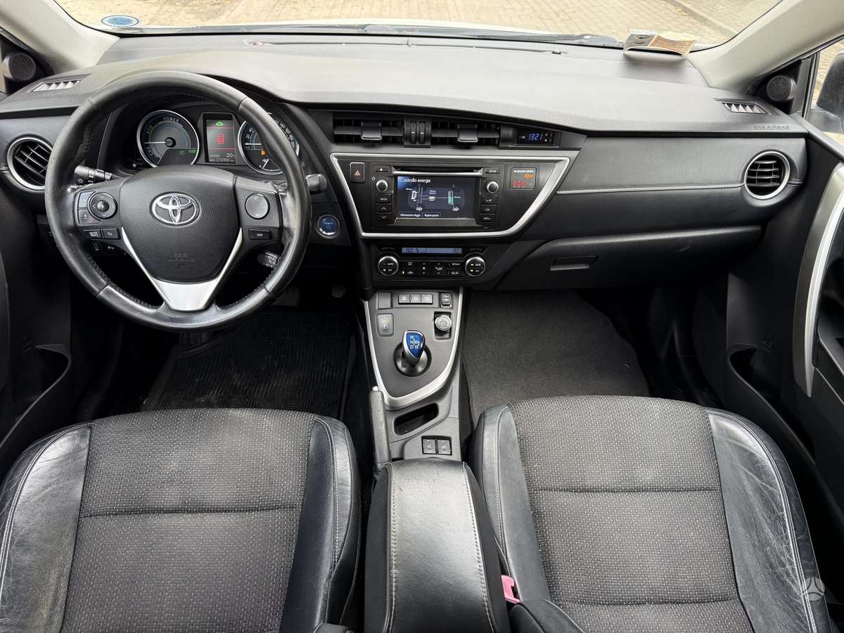Toyota Auris - 9