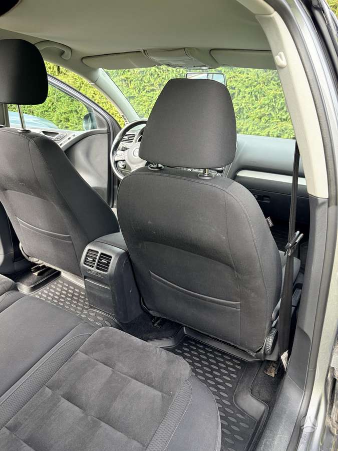 Volkswagen Golf - 12