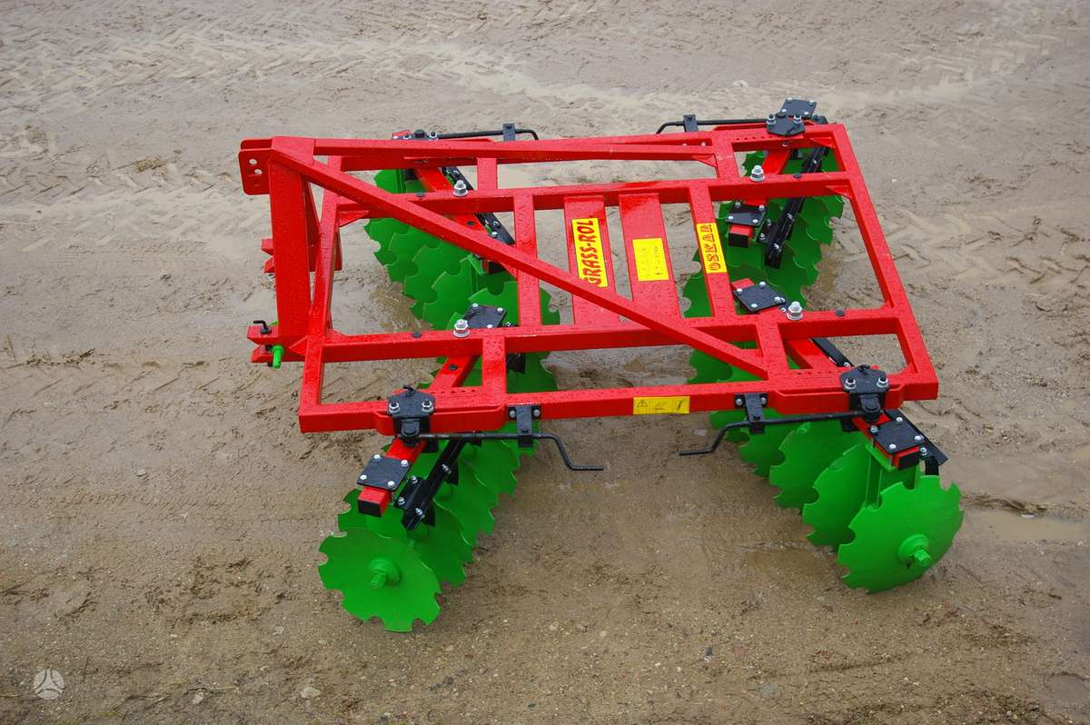 Grass-Rol Oskar V/x, scrapers, scrubbers