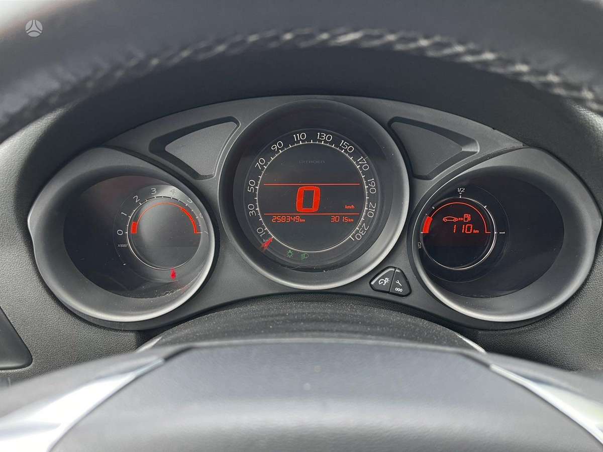 Citroen C4, 1.6 l., hatchback