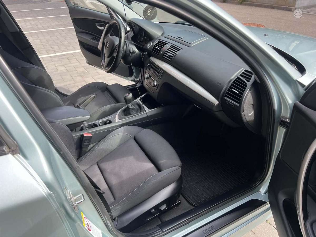 BMW 118, 2.0 l., Хэтчбек