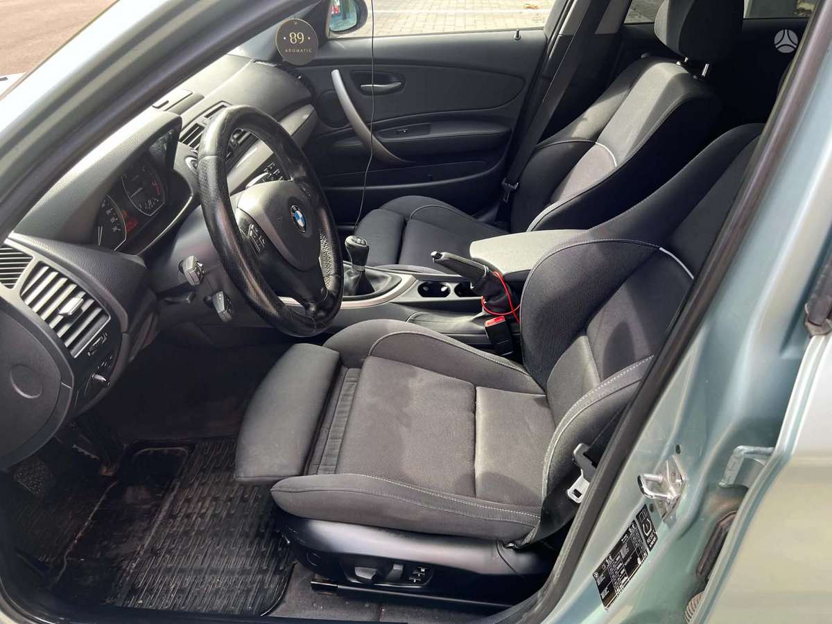 BMW 118, 2.0 l., hatchback