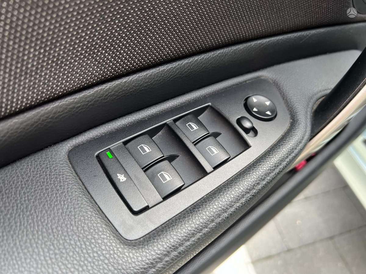 BMW 118, 2.0 l., Хэтчбек