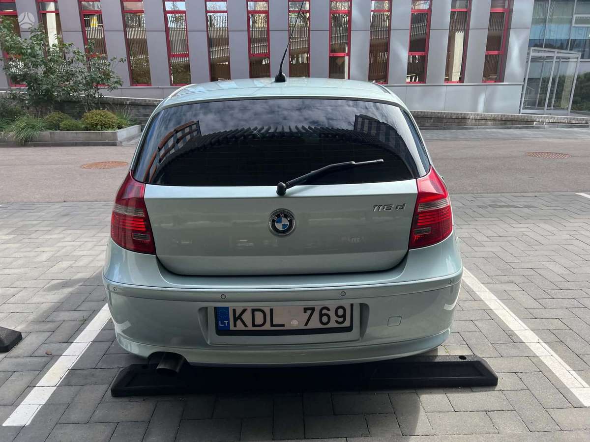 BMW 118, 2.0 l., Хэтчбек