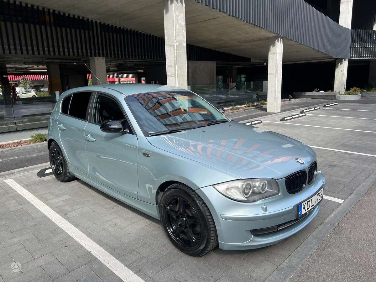 BMW 118, 2.0 l., Хэтчбек