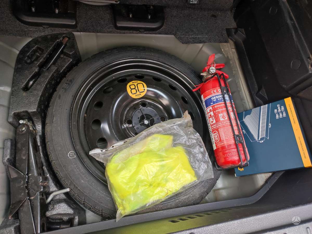 Nissan Note, 1.4 l., hatchback