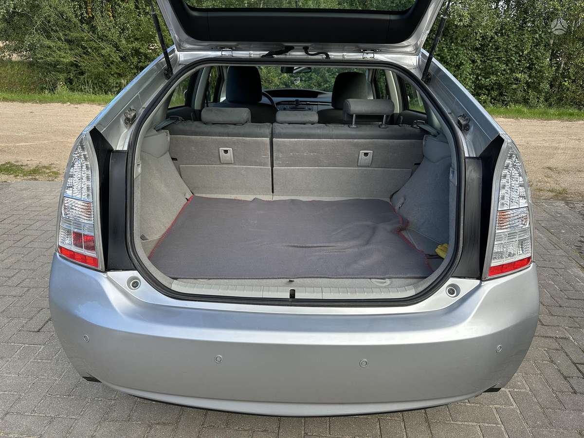 Toyota Prius - 7