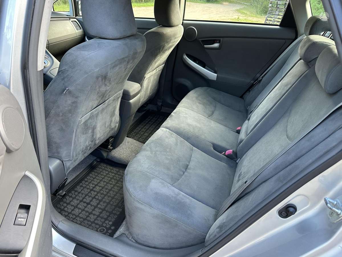 Toyota Prius - 10