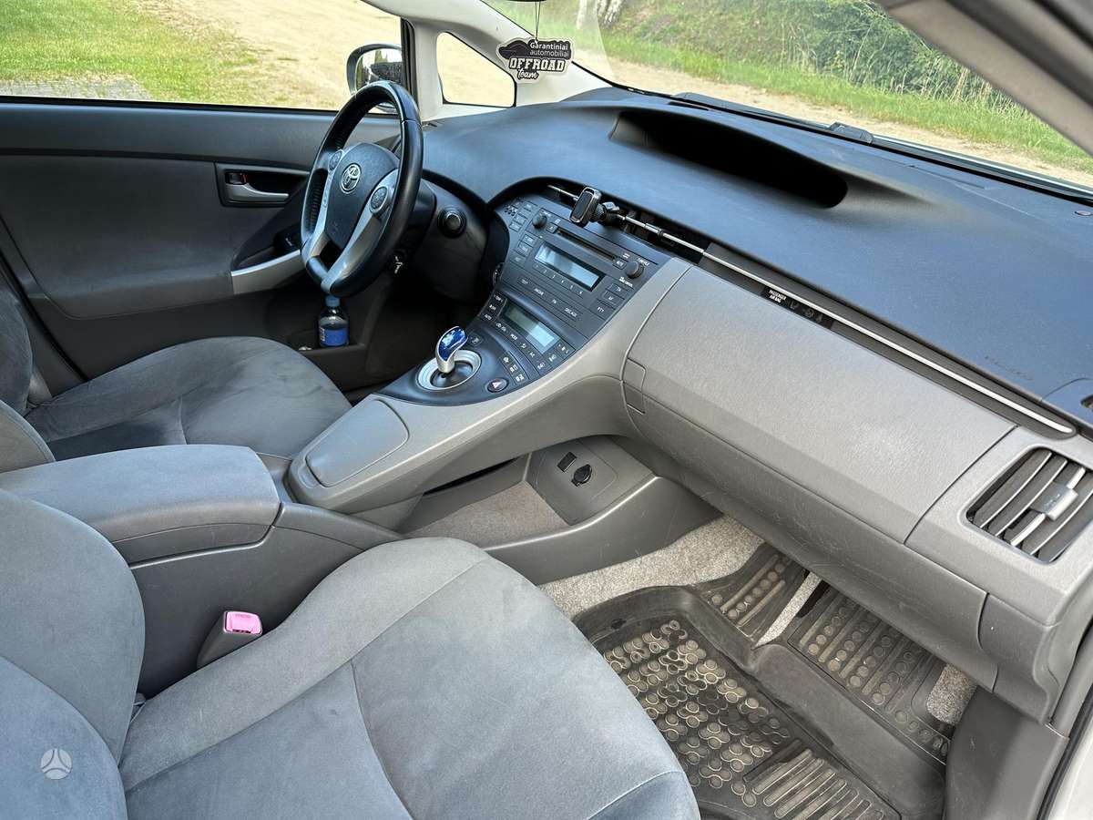 Toyota Prius - 11