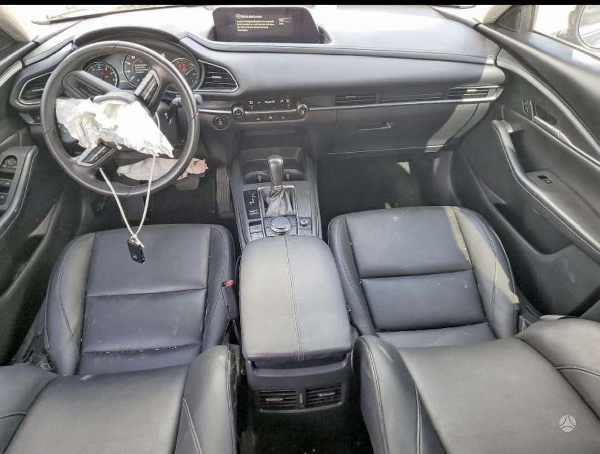 Mazda CX-30 dalimis