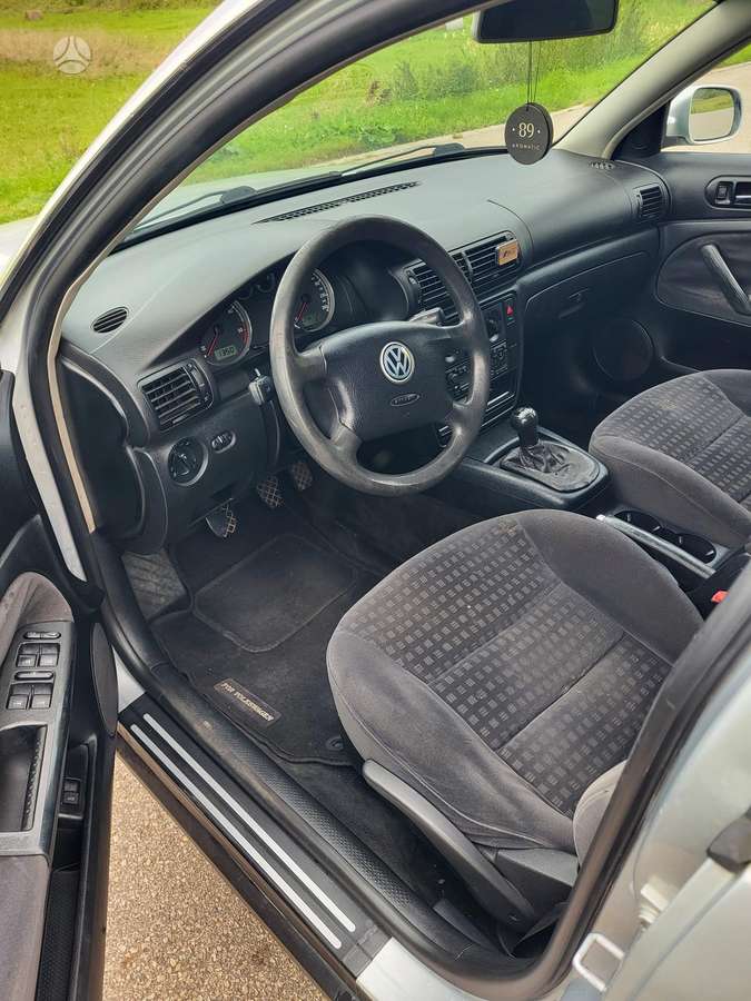 Volkswagen Passat - 6