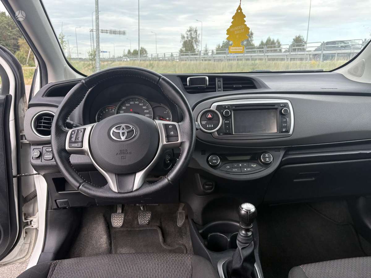 Toyota Yaris - 9