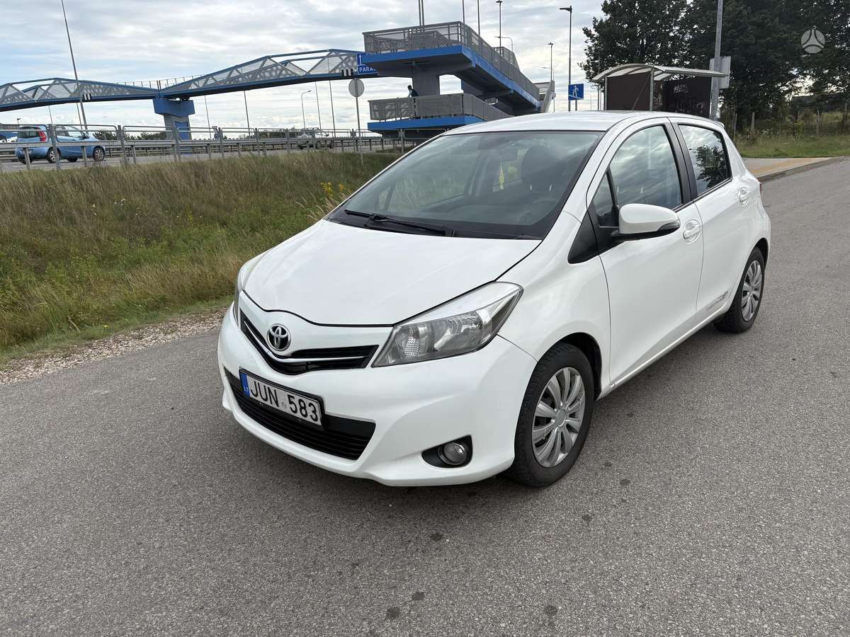 Toyota Yaris - 2