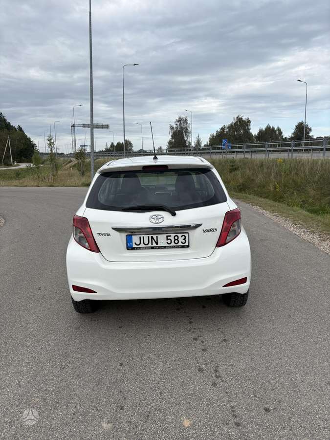 Toyota Yaris - 6