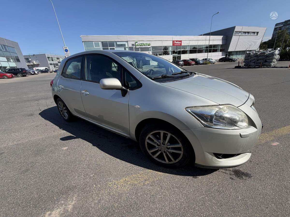 Toyota Auris - 5