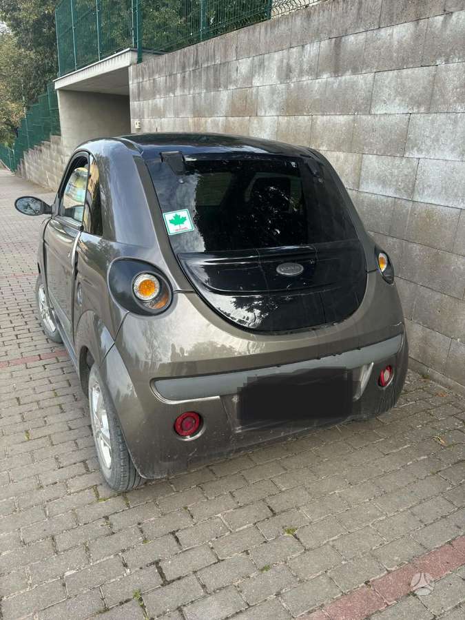 Microcar DUE, 0.5 l., Хэтчбек