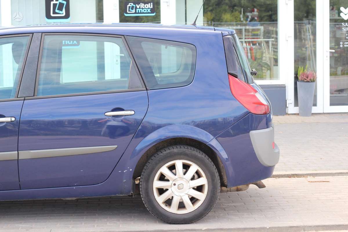 Renault Grand Scenic - 4