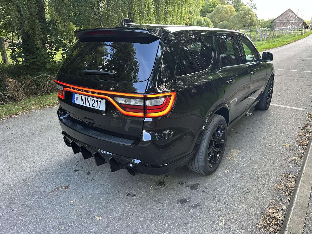 Dodge Durango, 5.7 l., off-road / crossover