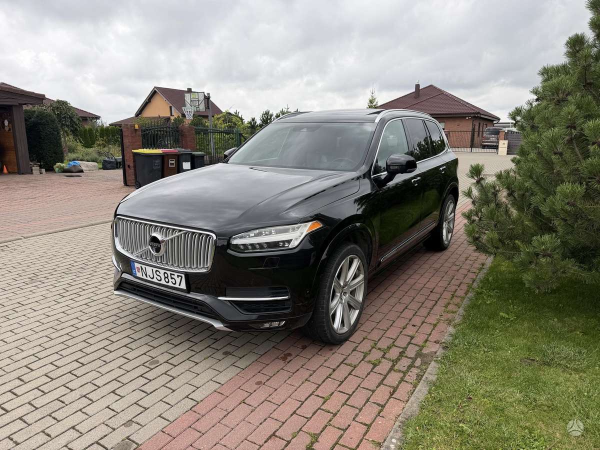 Volvo XC90, 2.0 l., off-road / crossover