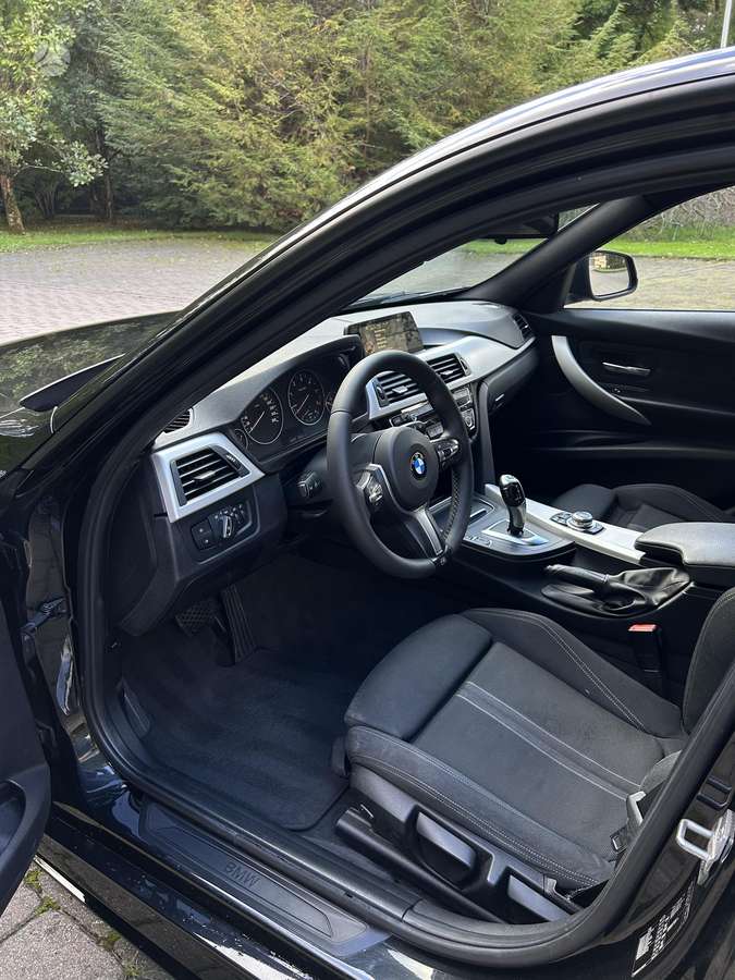 BMW 320, Универсал