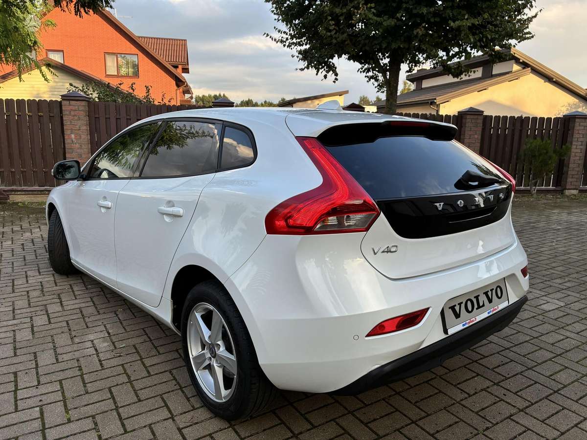 Volvo V40 - 4