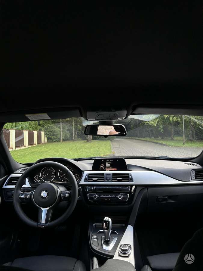 BMW 320, Универсал