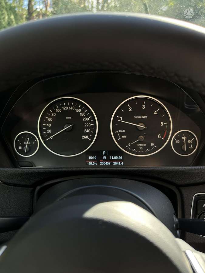 BMW 320, Универсал