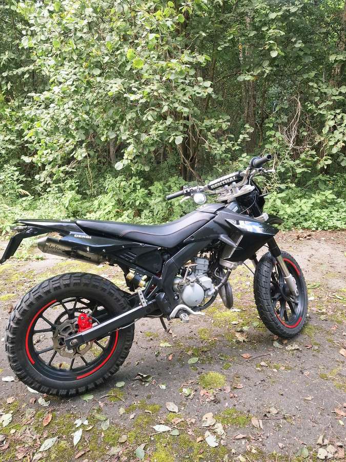 Derbi Senda 49cc, supermoto