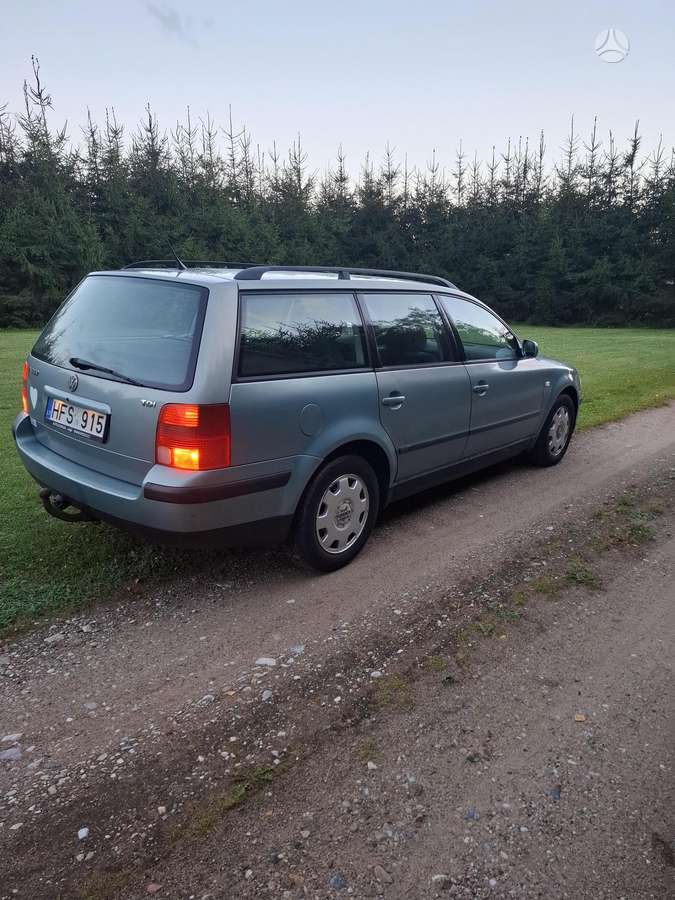 Volkswagen Passat - 8