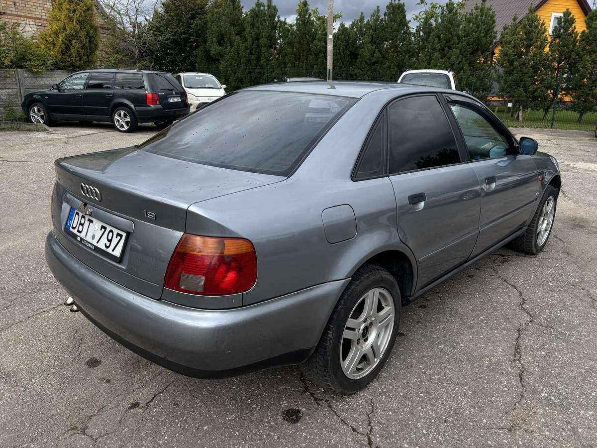 Audi A4, 1.9 l., sedanas