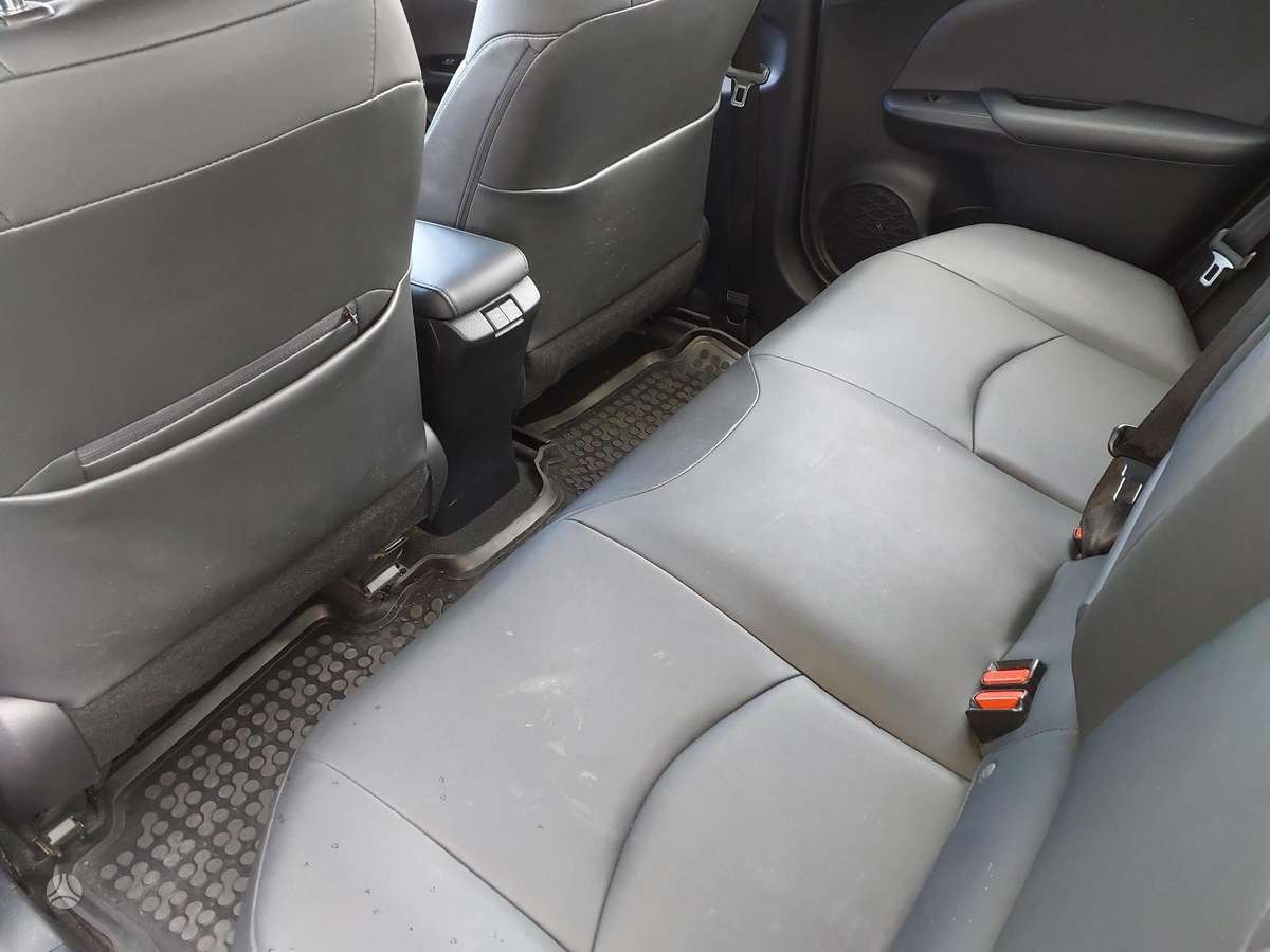 Toyota Prius Prime - 6