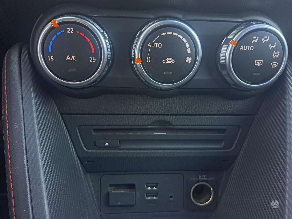 Mazda 2, 1.5 l., Хэтчбек