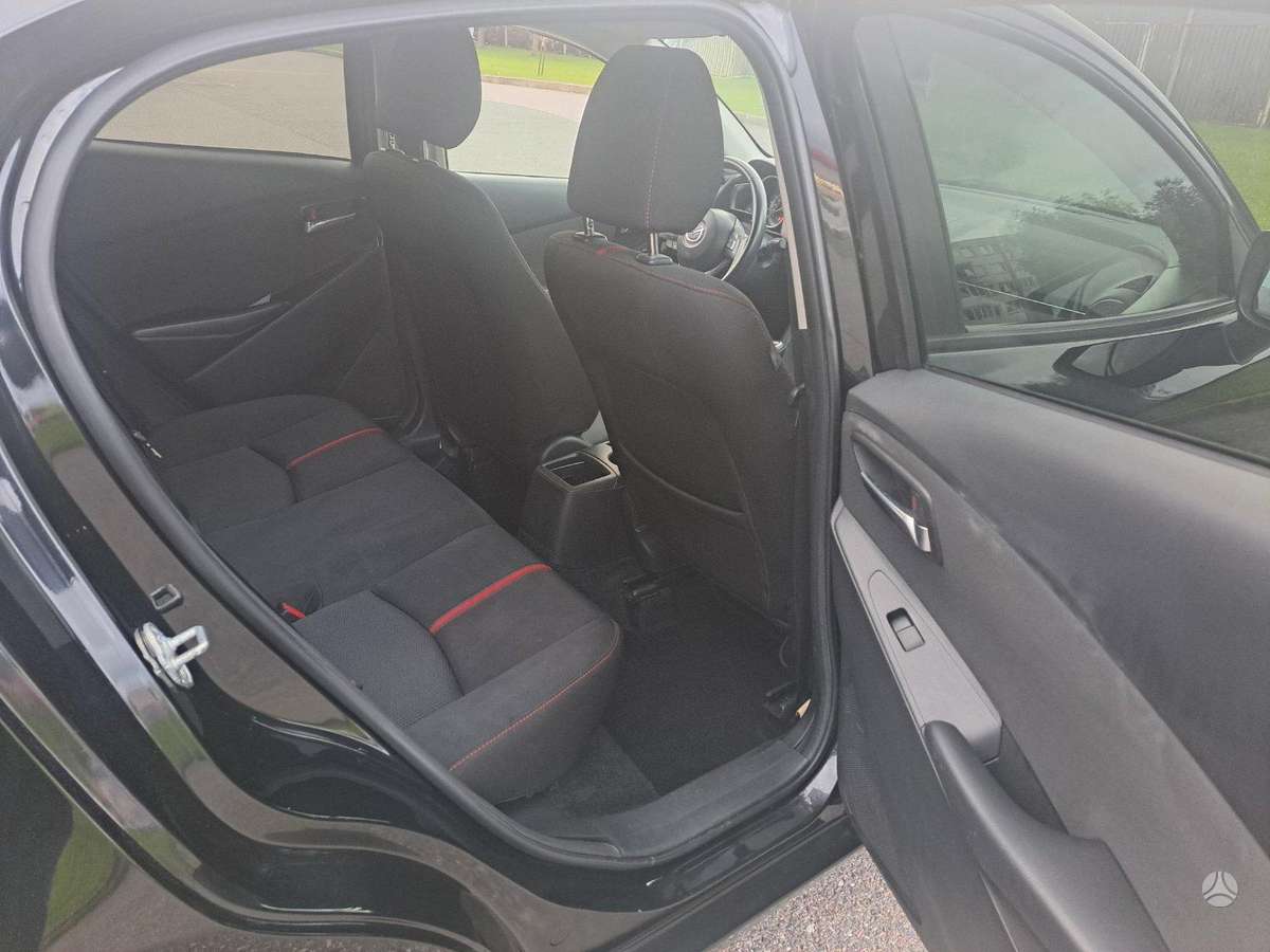 Mazda 2, 1.5 l., Хэтчбек