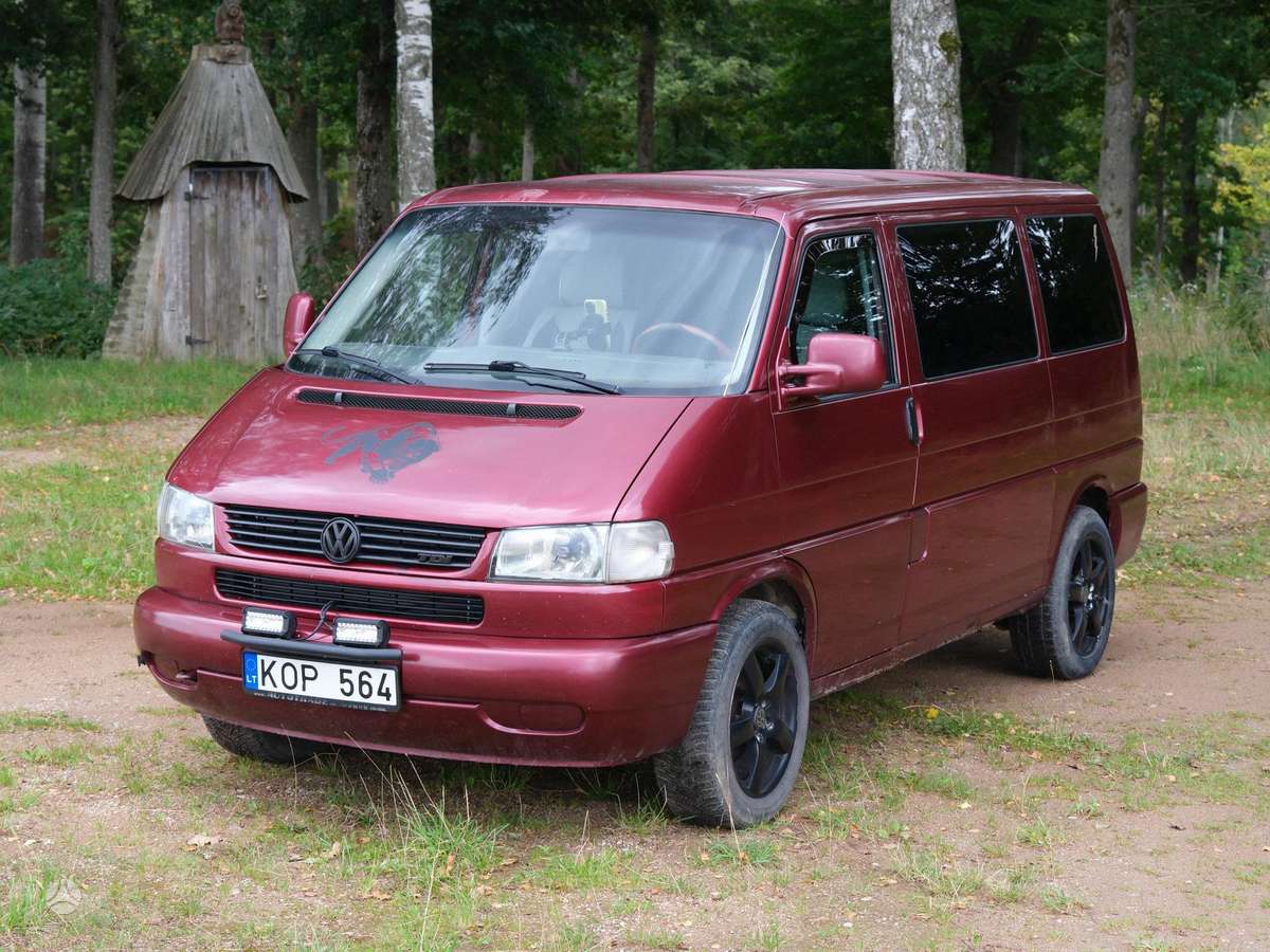 Volkswagen Caravelle - 2