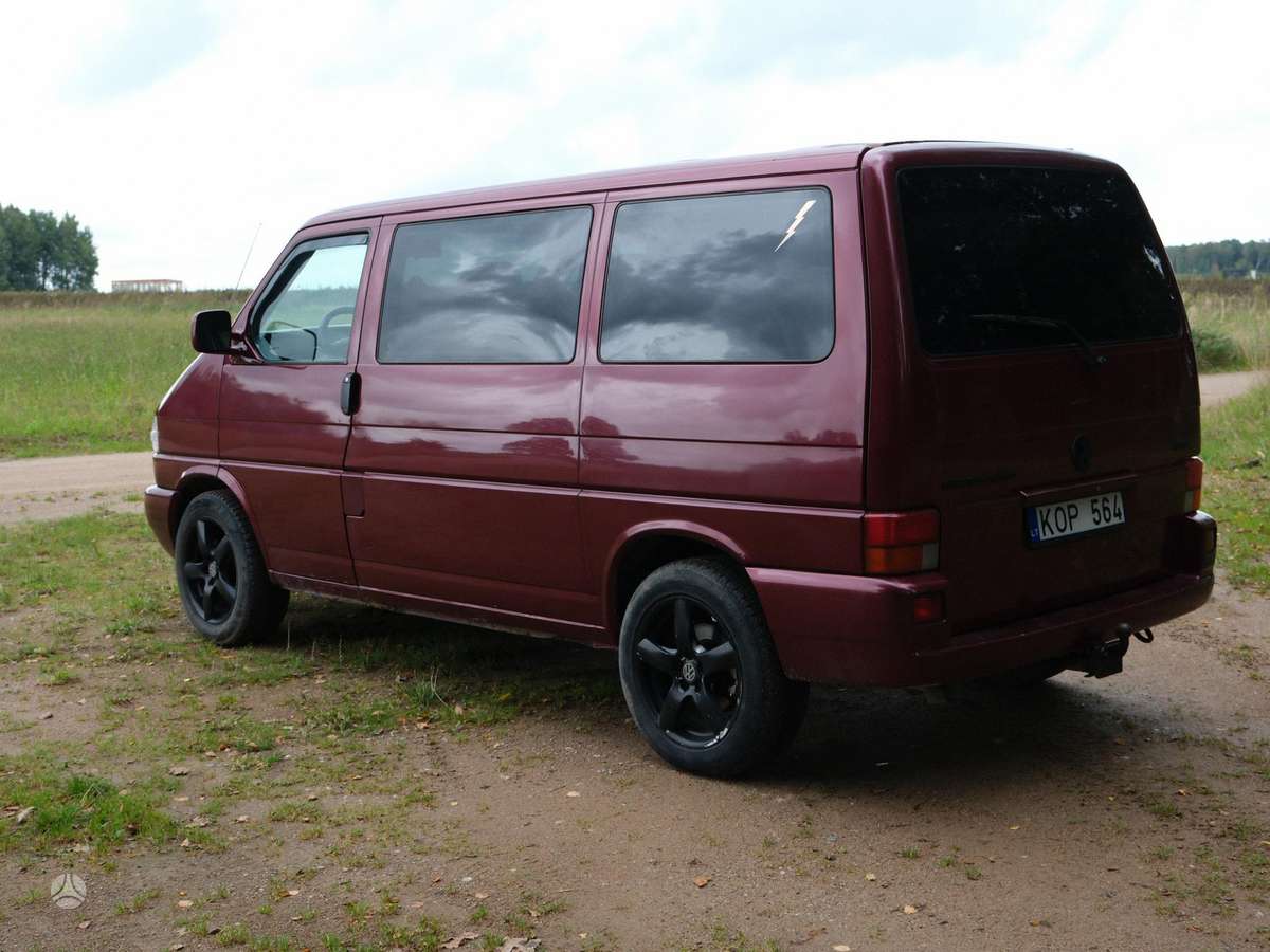 Volkswagen Caravelle - 9