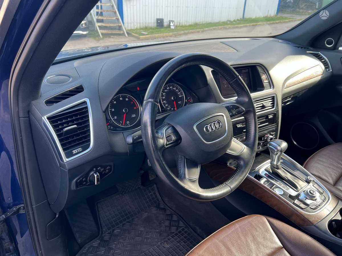 Audi Q5, 2.0 l., Внедорожник / Кроссовер