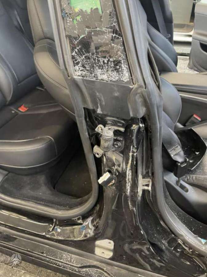 Tesla Model S, 100 кВт·ч, Хэтчбек