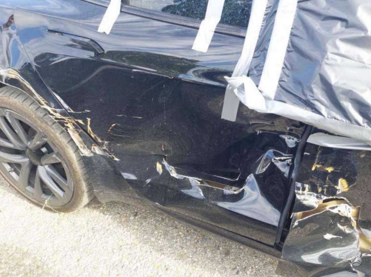 Tesla Model S, 100 кВт·ч, Хэтчбек