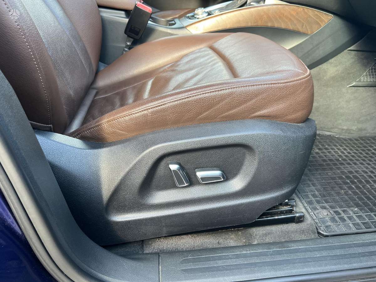 Audi Q5, 2.0 l., Внедорожник / Кроссовер