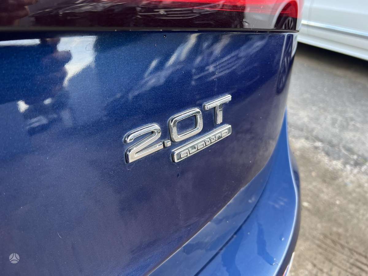 Audi Q5, 2.0 l., off-road / crossover