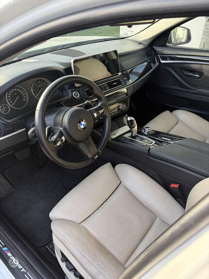 BMW 520, Универсал